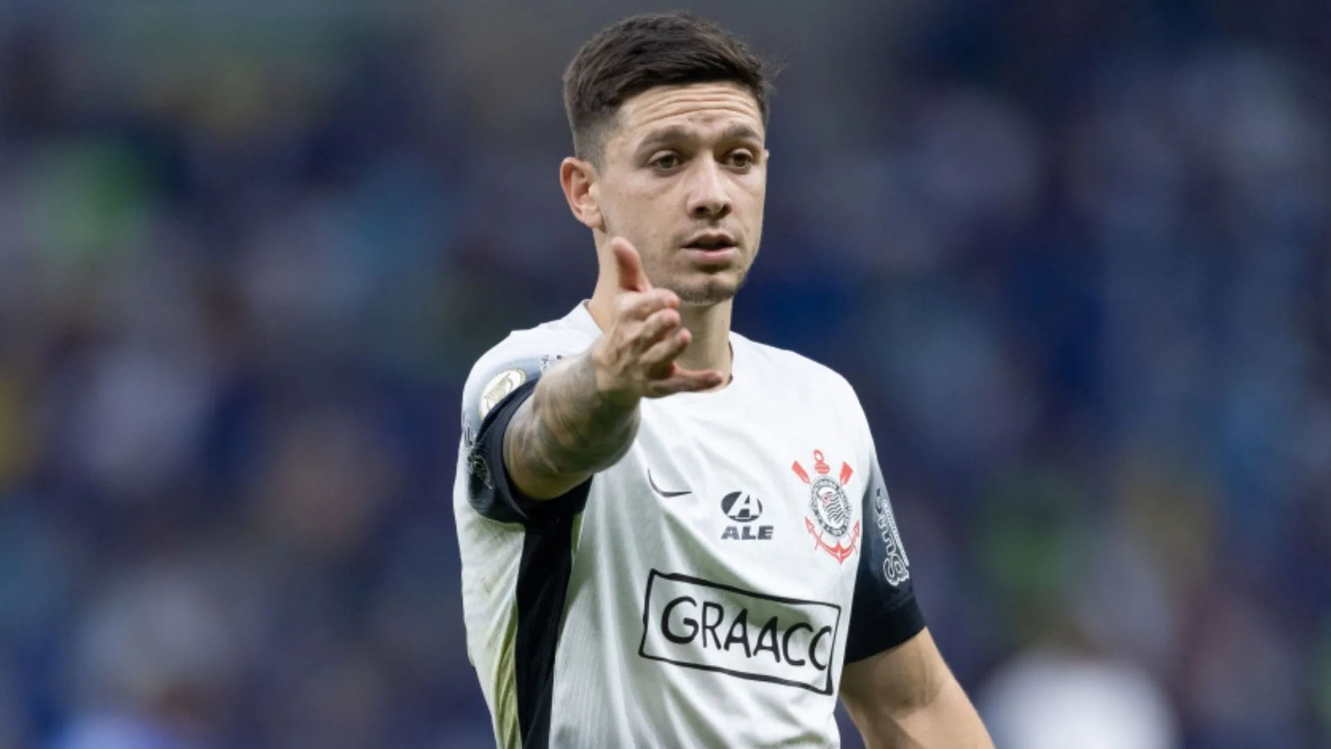 Garro, do Corinthians, aponta clube brasileiro que impressiona argentinos 