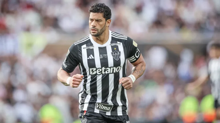 Hulk aponta “burrice” e desabafa com palavrão após vice do Atlético-MG na Libertadores