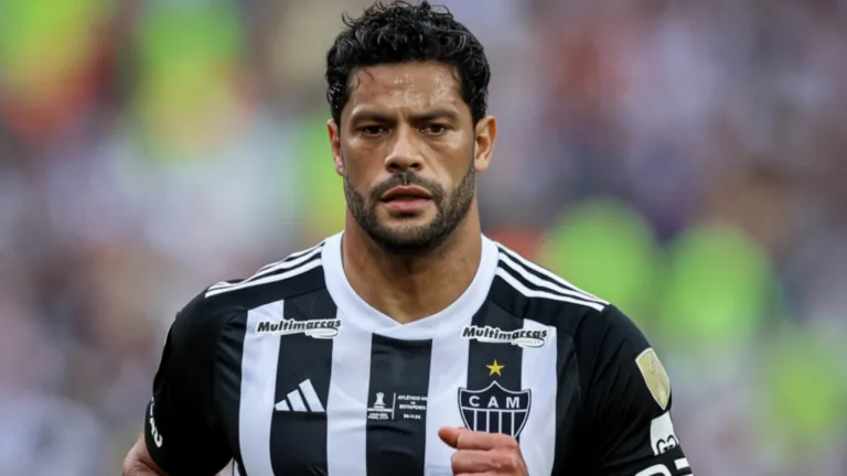 Hulk reage as críticas e manda recado à torcida do Atlético-MG após vice na Libertadores