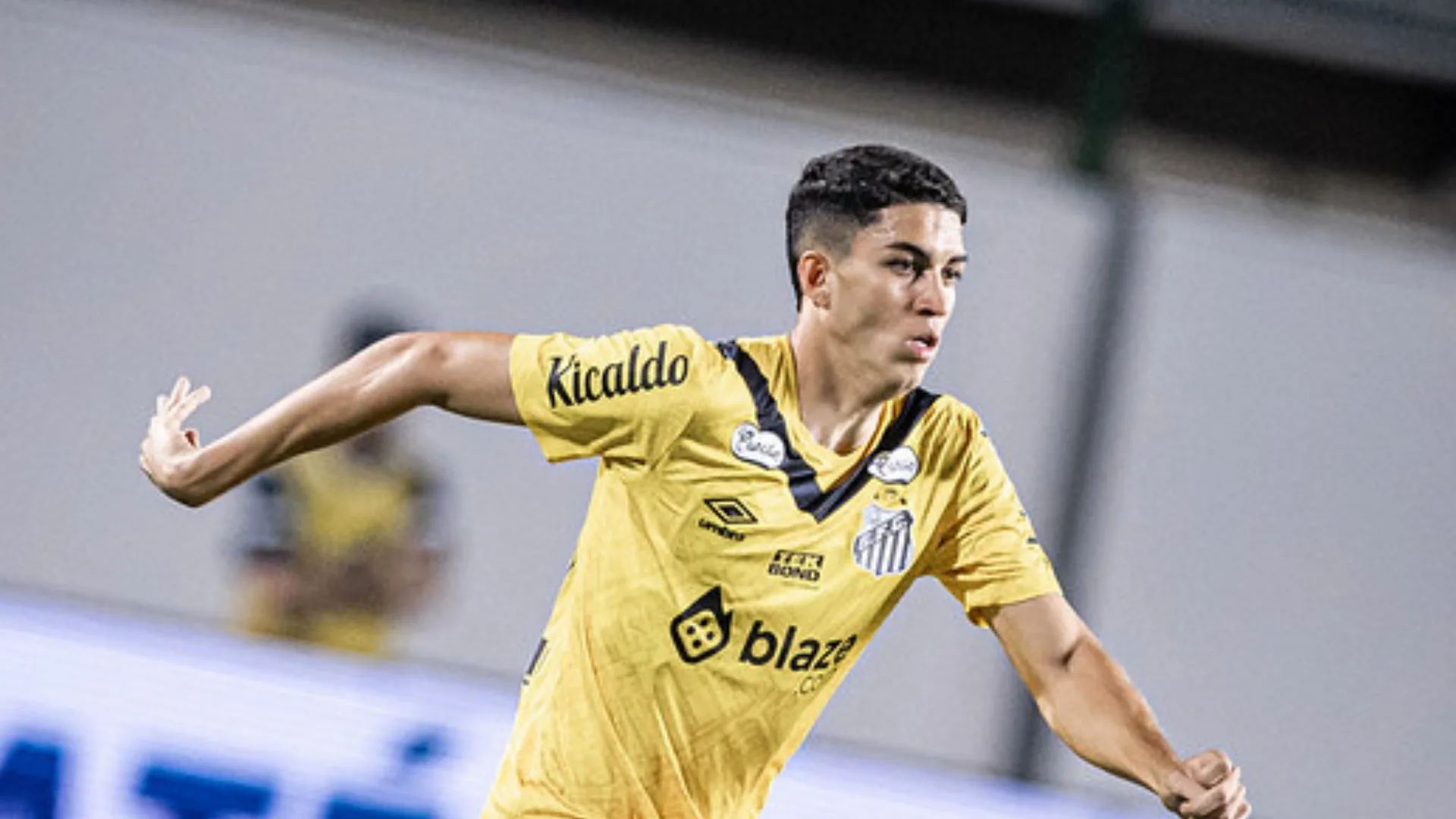 Botafogo quer Jair, do Santos, e não descarta troca de jogadores