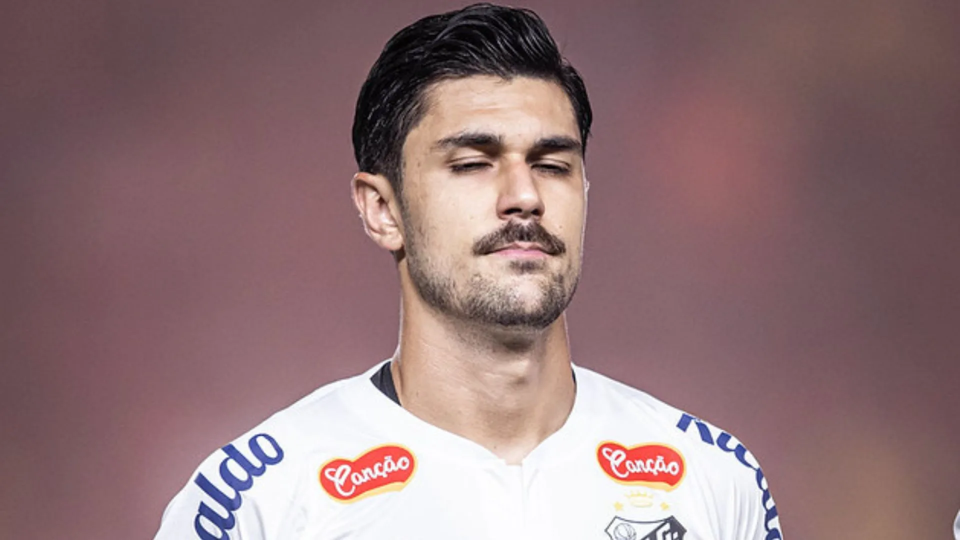 João Basso se diz orgulhoso de recolocar o Santos na Série A