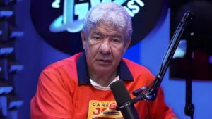 Joel Santana indica time em evolução no Brasileirão e exalta camisa 10: “Dá gosto de ver”