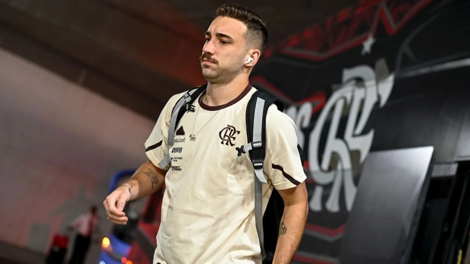  Sormani “exclui” Léo Ortiz e define melhor dupla de zaga do futebol brasileiro