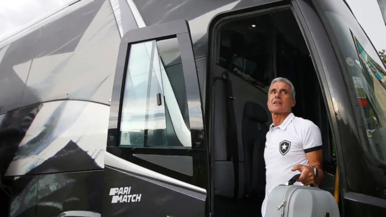 Atlético-MG esbarra em multa para fechar em definitivo com Luís Castro