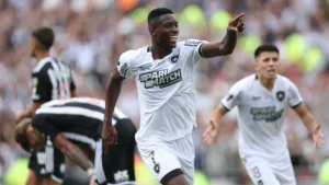 Luiz Henrique, do Botafogo, fala sobre reta final do Brasileirão