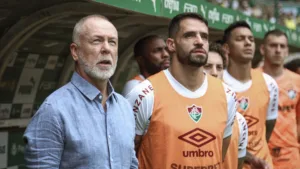 Brasileirão Série A tem renovação de cinco técnicos para 2025; veja 