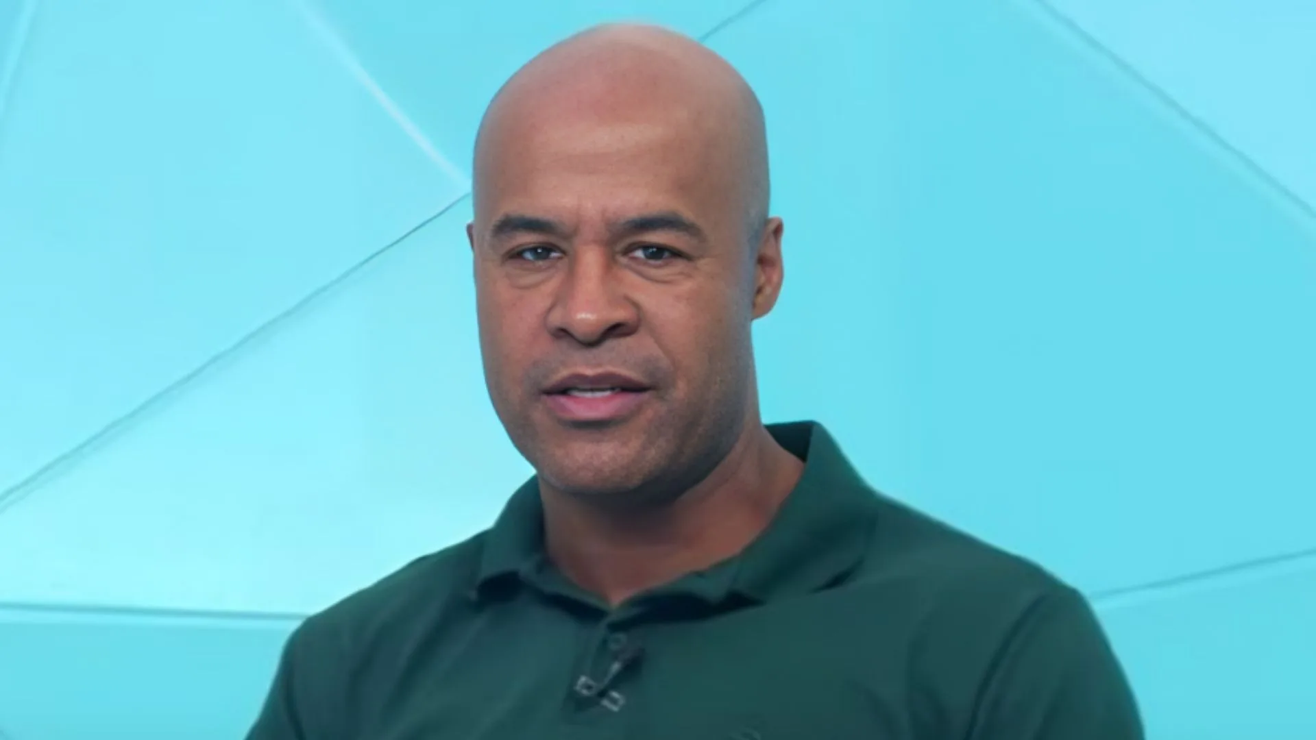 Marcos Assunção inclui Rogério Ceni em top-5 de melhores batedores de falta