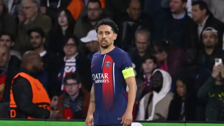 Casagrande elege time brasileiro maior que o PSG: “Camisa muito mais pesada”