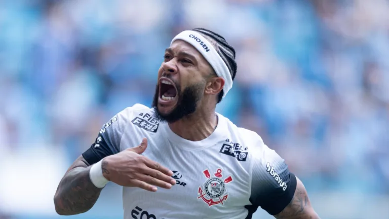 Memphis Depay aparece em lista da Holanda para Nations League