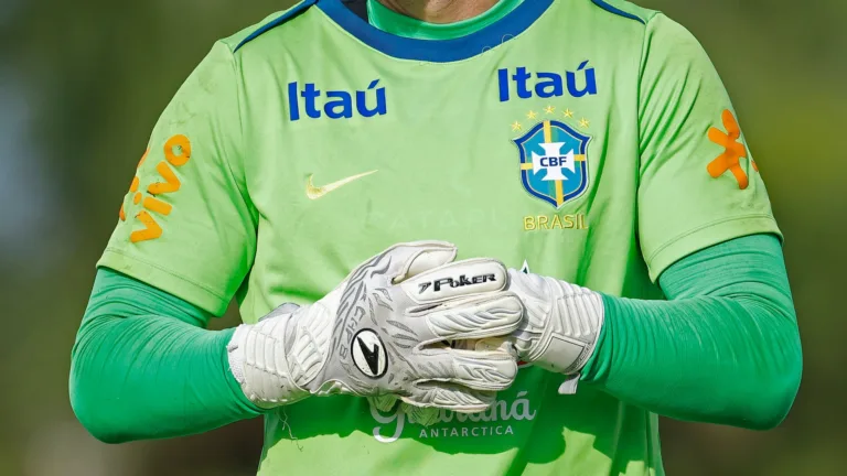 Milton Neves aponta goleiro injustiçado na seleção brasileira