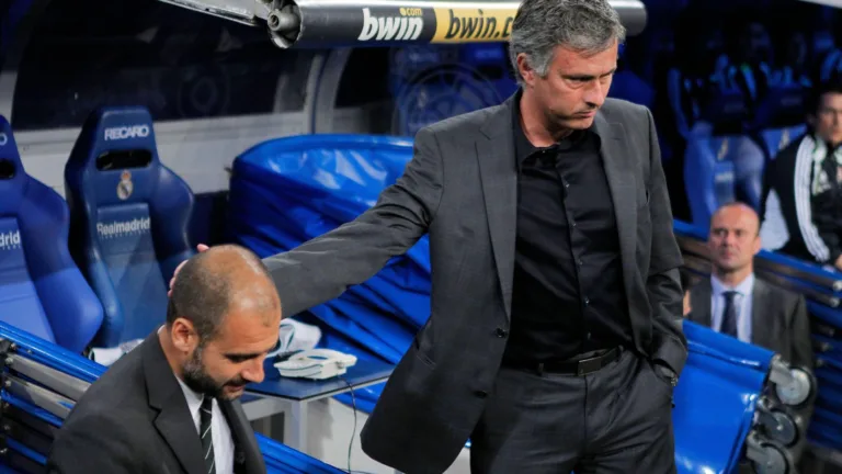 Mourinho rebate provocação de Guardiola sobre títulos da Premier League: “Ganhei de forma justa e limpa”