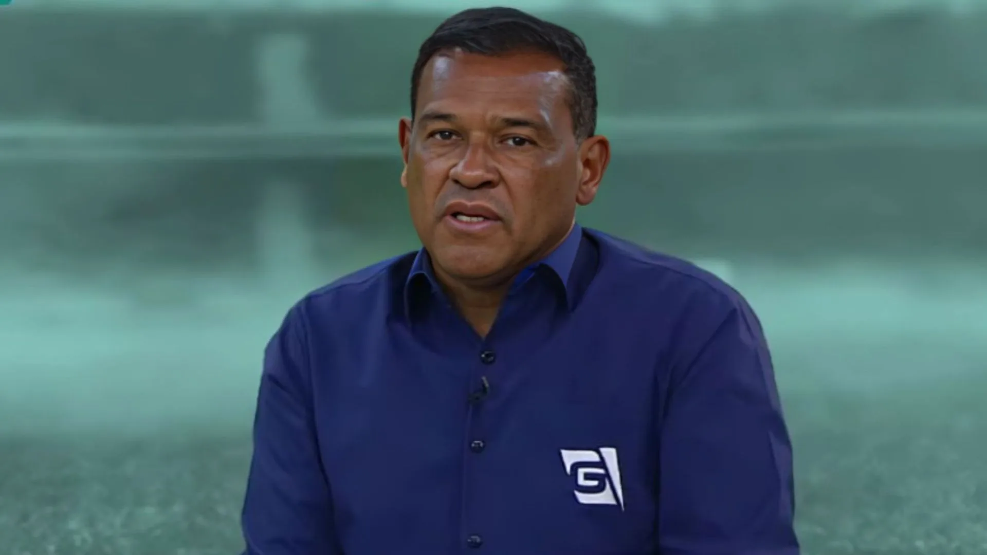 Muller indica “bom time” capaz de virar potência no Brasil: “Vai jogar diferente”