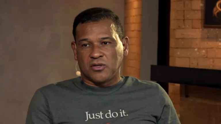 Muller sinaliza técnico “fraco” no futebol brasileiro: “Não sabe usar”