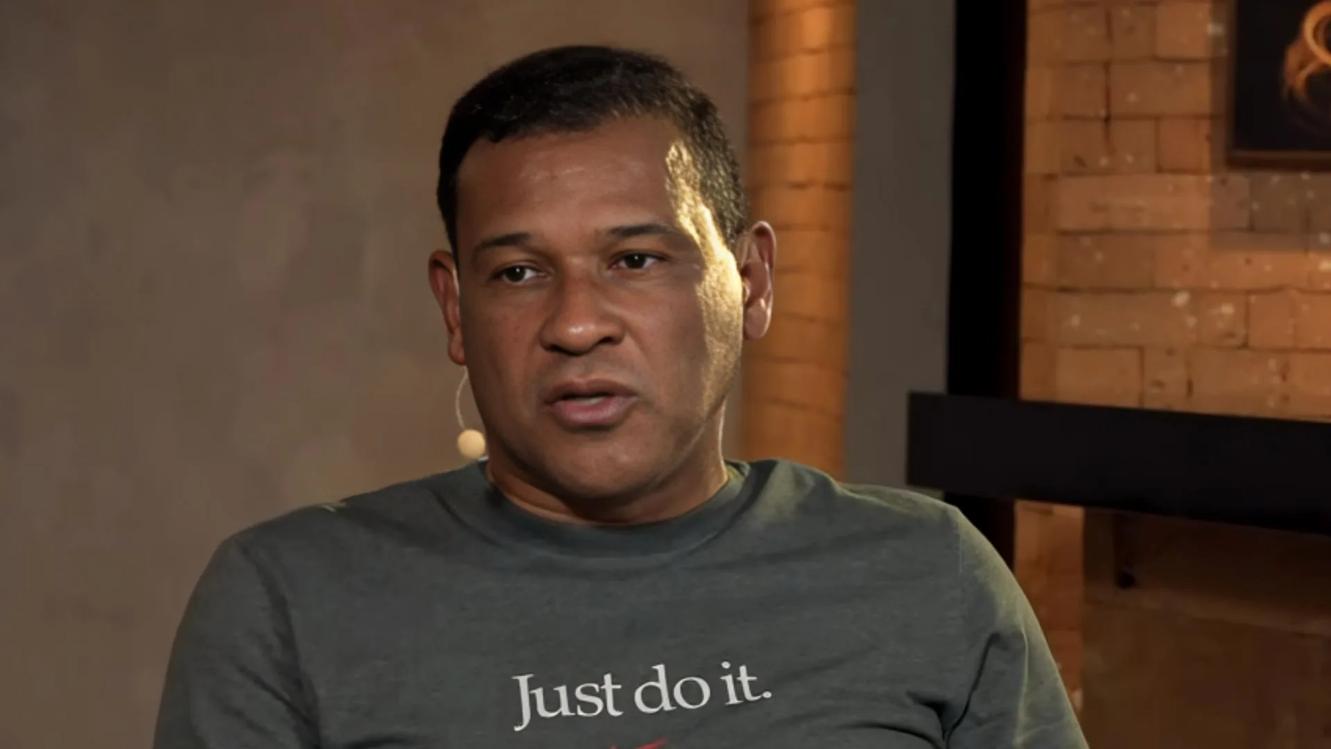 Muller sinaliza técnico “fraco” no futebol brasileiro: “Não sabe usar”