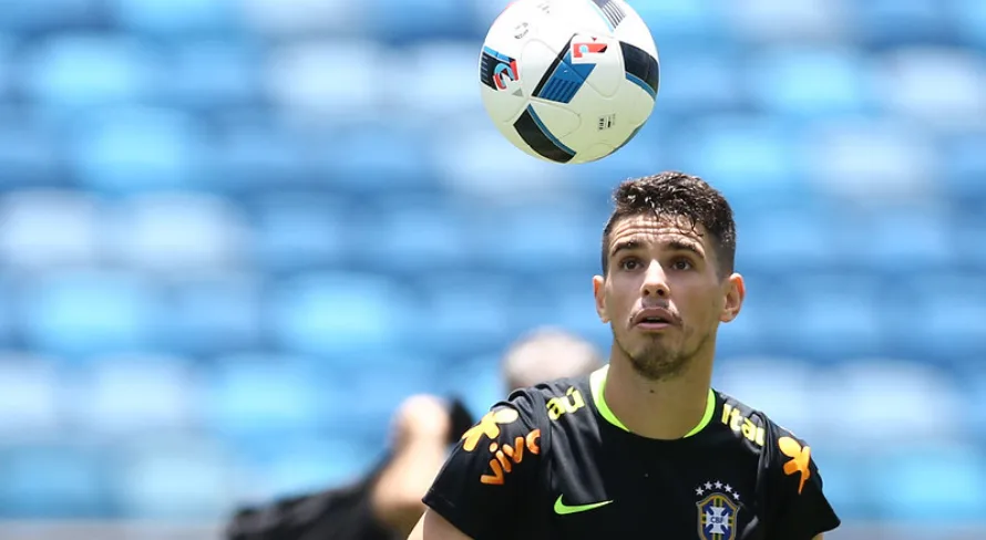 SPFC ainda sonha com Oscar e segue conversando com o meia