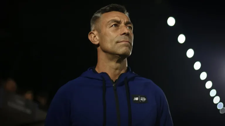 Grêmio coloca três técnicos no radar como alternativas a Pedro Caixinha