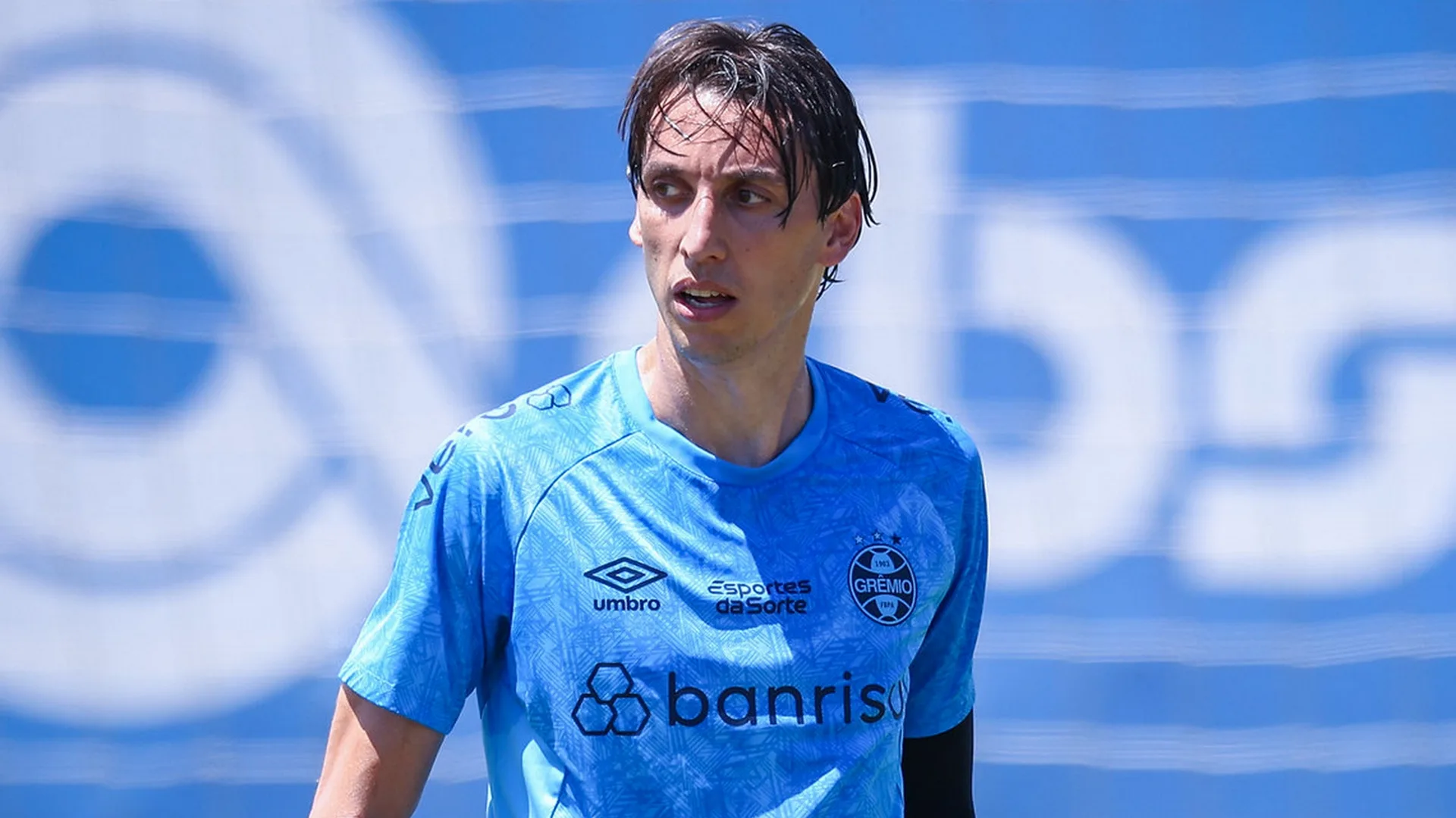 Geromel, do Grêmio, aponta ex-jogador da seleção brasileira que foi sua inspiração