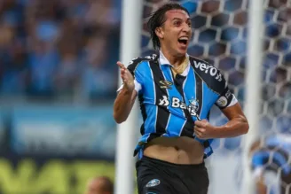 Pedro Geromel defende o Grêmio desde 2014 (Lucas Uebel/Grêmio)