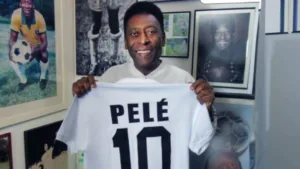 Casagrande elege dois clubes com camisas 10 mais “pesadas” do Brasil 