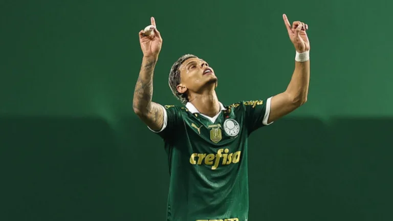 Palmeiras hesita em envolver Richard Ríos na negociação por Andreas Pereira; entenda