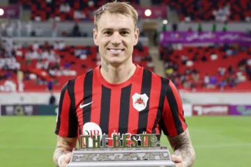 Grêmio procura informações para contratar Róger Guedes, e Diogo Rossi revela pedida do Al-Rayyan: “10 milhões de euros”