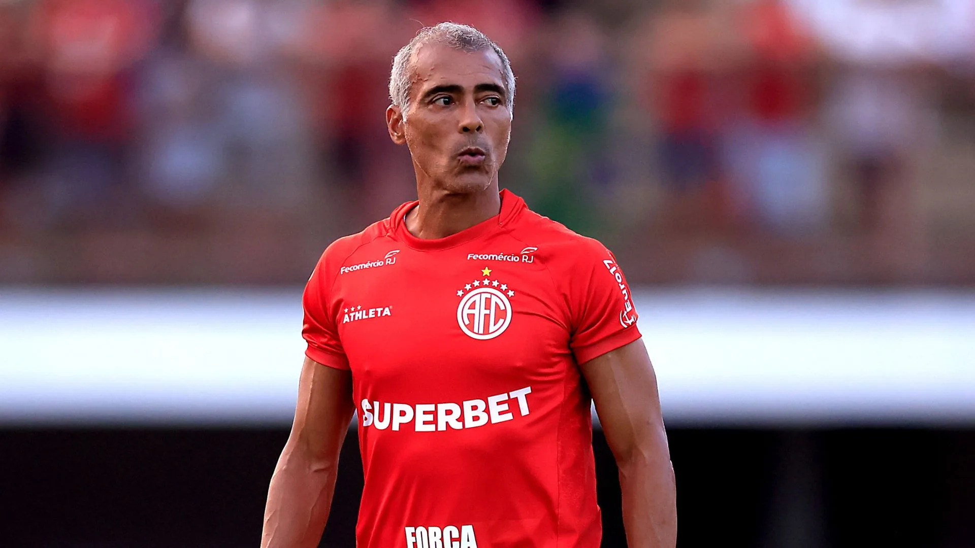 Romário elege maior negociação da história do futebol brasileiro: “Única”