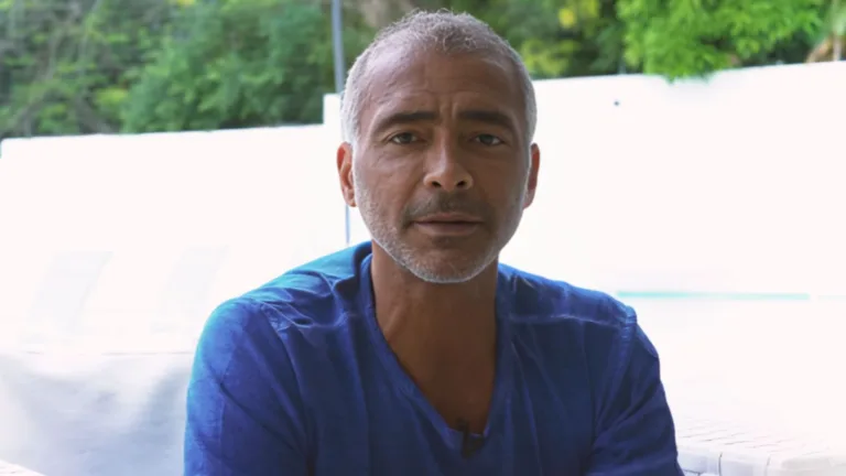 Romário sinaliza volta por cima no futebol brasileiro: “Devido lugar”