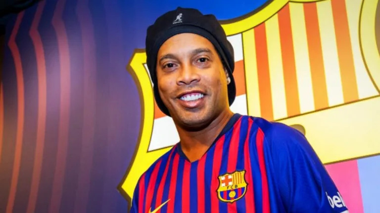 Lista dos maiores camisas 10 da história do Barcelona tem Romário, Rivaldo e Ronaldinho Gaúcho
