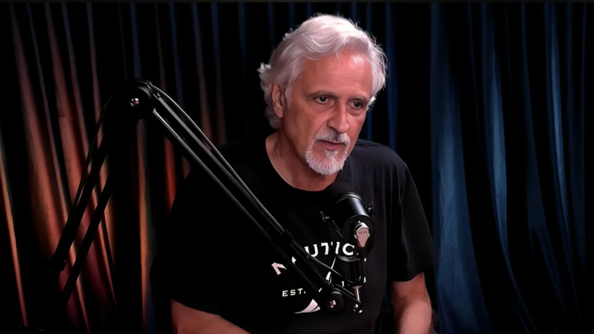 Sormani indica técnico ‘queimado’ no futebol brasileiro: “Ninguém gostando”