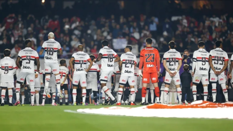 Torcedores do SPFC aprovam possível saída em 2025: “Tchau”