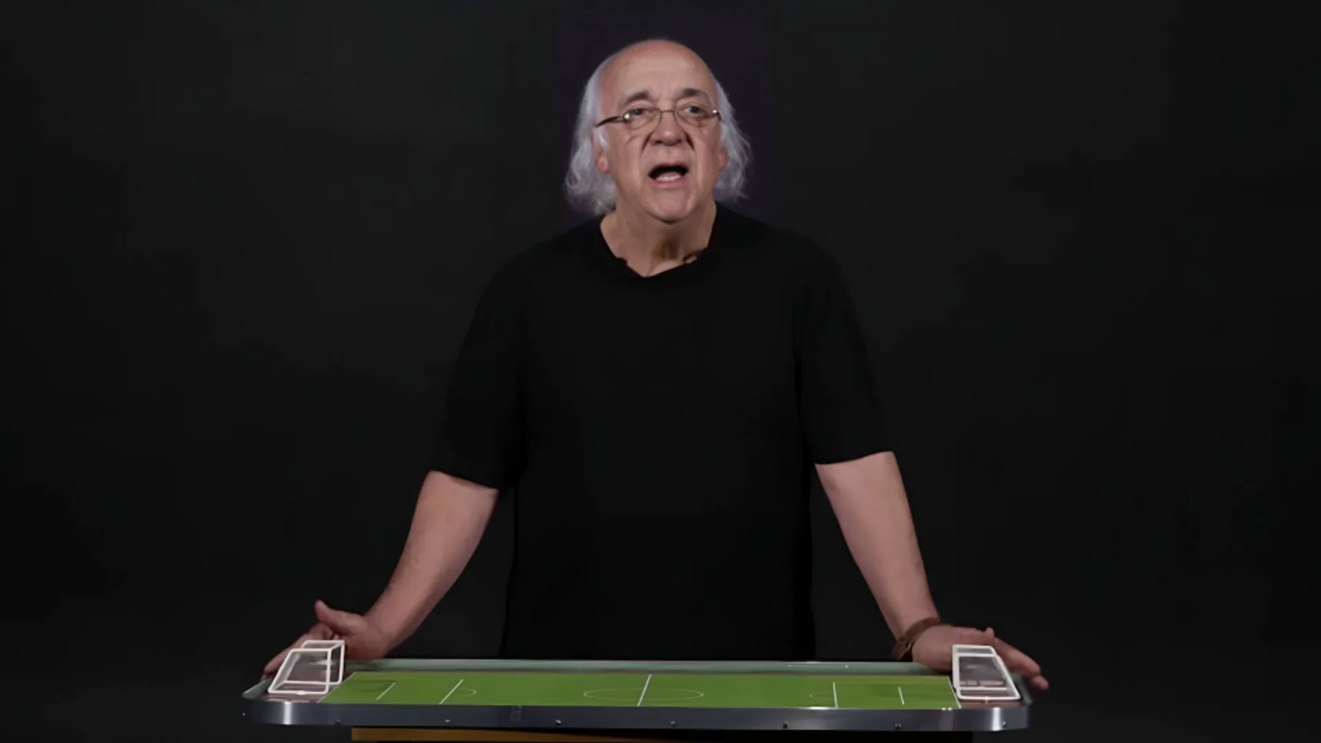 Tostão elege técnico que ‘dá aulas’ no futebol brasileiro