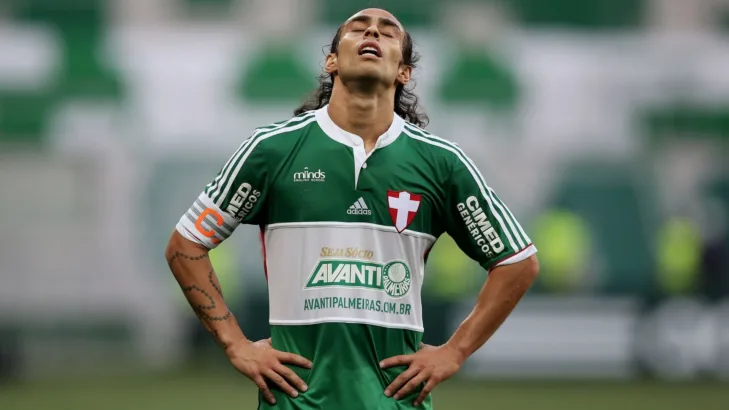 Craque Neto reage com aviso após ganhar processo de Valdivia Craque Neto reage com aviso após ganhar processo de Valdivia