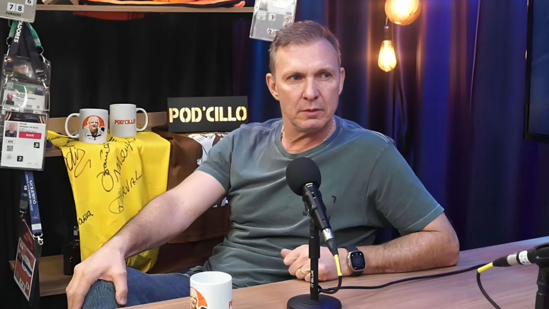 Velloso elege goleiro destaque do Brasil hoje: “Impressionante”