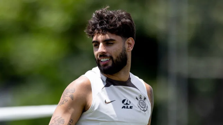 Yuri Alberto, do Corinthians, é convicto ao definir melhor camisa 9 do mundo: “Absurdo”