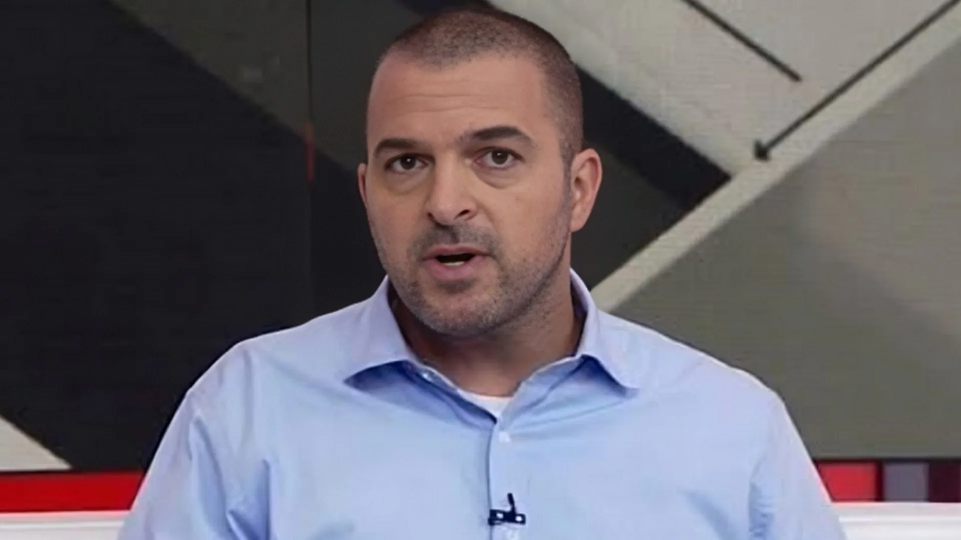 Zé Elias ‘descarta’ Craque Neto ao montar time do Corinthians ideal