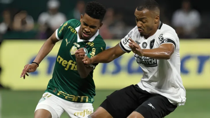 Marlon Freitas contra o Palmeiras