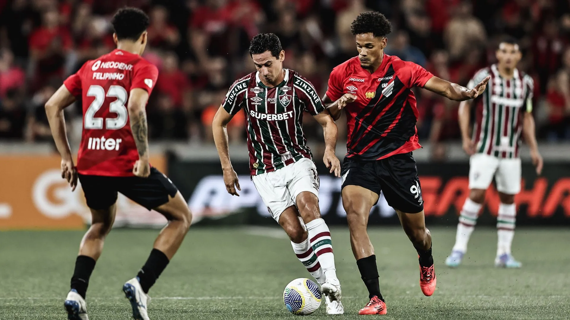 Zinho elege três times que decepcionam no Brasileirão: “É triste”