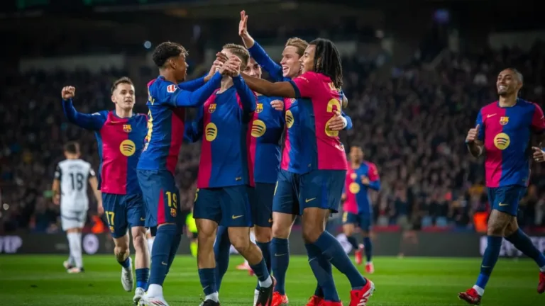 Barcelona empata com a Atalanta e fica na vice-liderança da Champions League