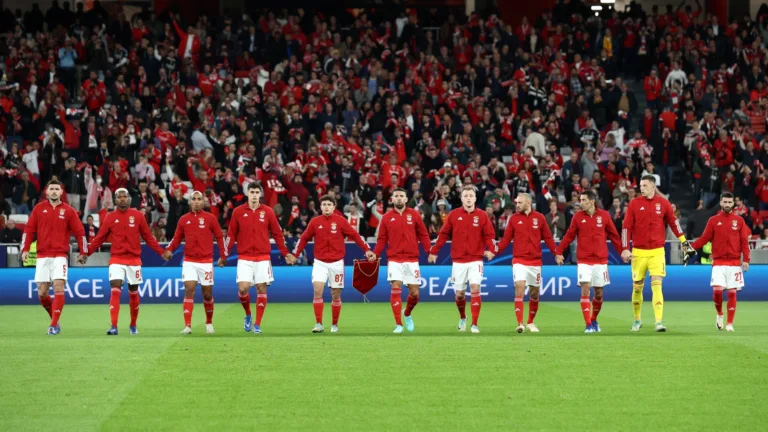 Benfica: veja a provável escalação contra o Barcelona hoje pela Champions League 