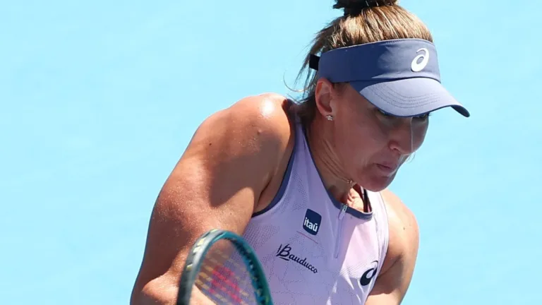 Bia Haddad cai no Australian Open: “Fui tomada pelas emoções”