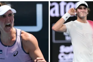 Na imagem, Bia Haddad e João Fonseca comemoram