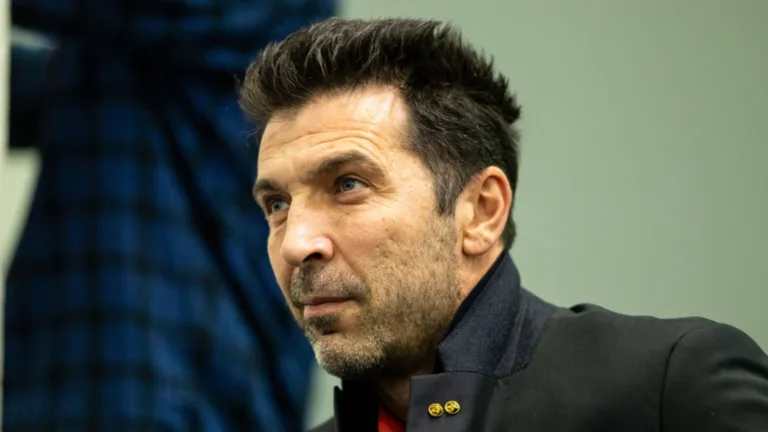 Buffon aponta goleiro que foi “rei” no futebol mundial