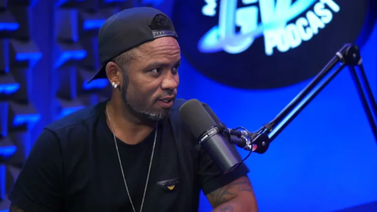 Carlos Alberto cita “ausência” e mantém discurso sobre Arrascaeta: “Não tem comparação” 