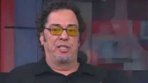 Casagrande indica time que está “devendo” no Brasil hoje: “Jogos chatos”