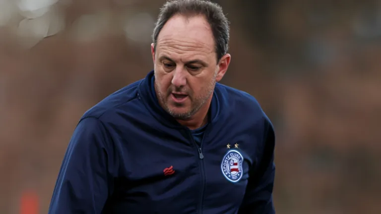 Ceni ignora Craque Neto e crava melhor cobrador de faltas do Brasil: “Fantástico”