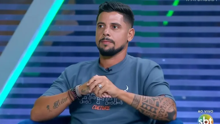 Cicinho crava técnico que ‘perdeu vestiário’ no Brasil hoje: “A gente conhece”