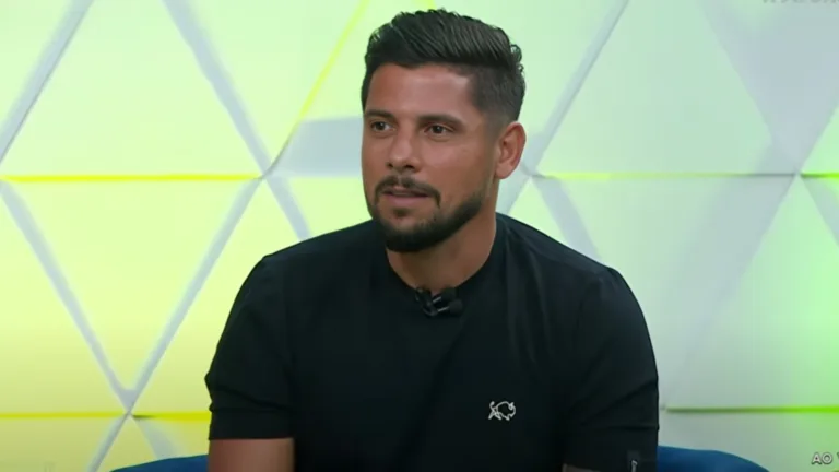 Cicinho antecipa campeão do Carioca e Paulistão 2025: “Vai ser”