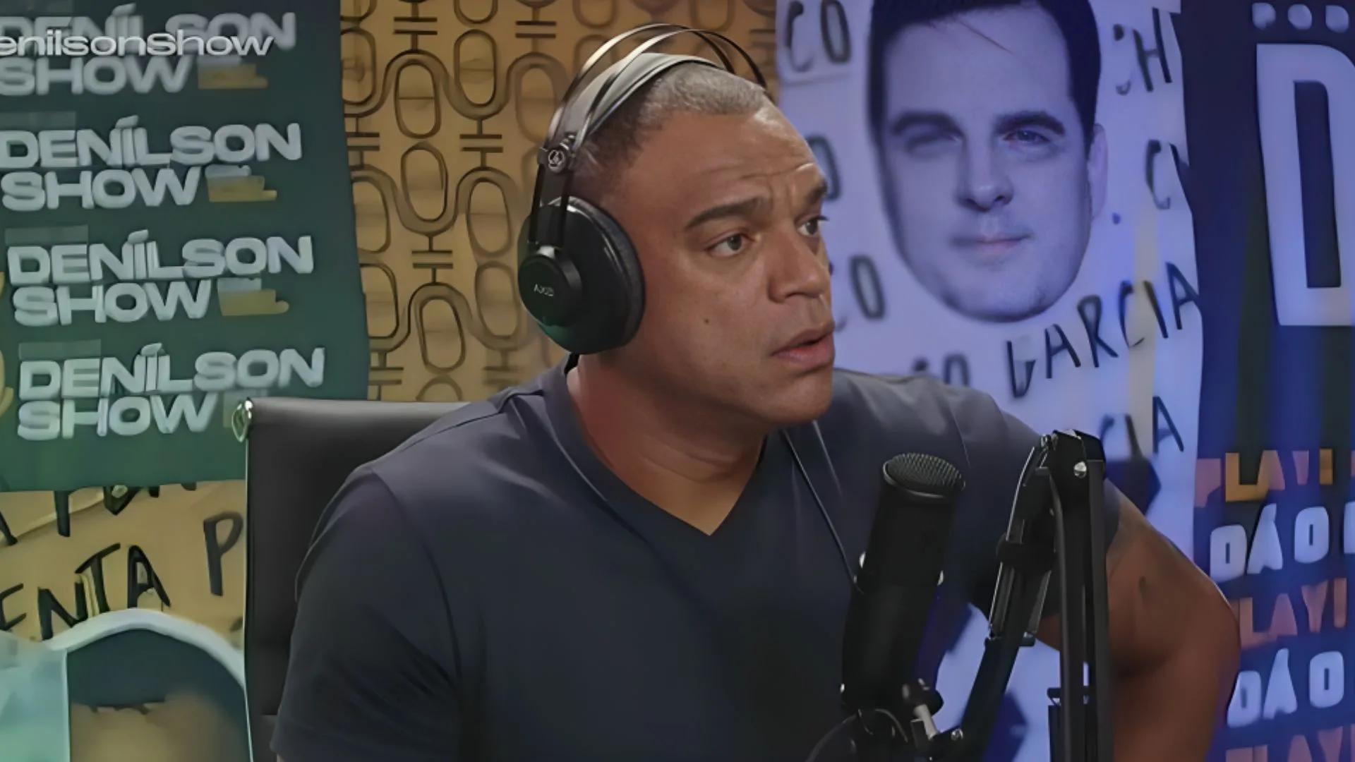 Denílson se empolga com reforço do futebol brasileiro: “Parece um acerto”