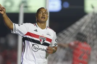 Dodô, em jogo de lendas do SPFC