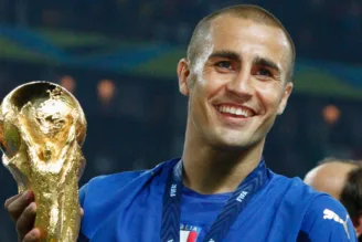 Fabio Cannavaro, campeão mundial pela Itália em 2006